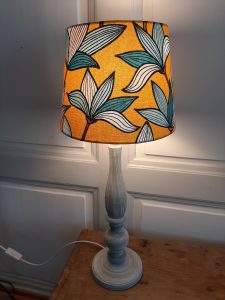 abat-jour-cone-fleurs-lumière