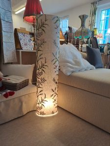 abat-jour sur pied oval